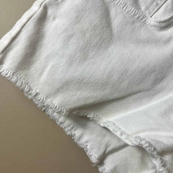 Venus White Jean Shorts Size 8 Casual Denim Cut-Offs Summer Western Boho - Picture 5 of 9